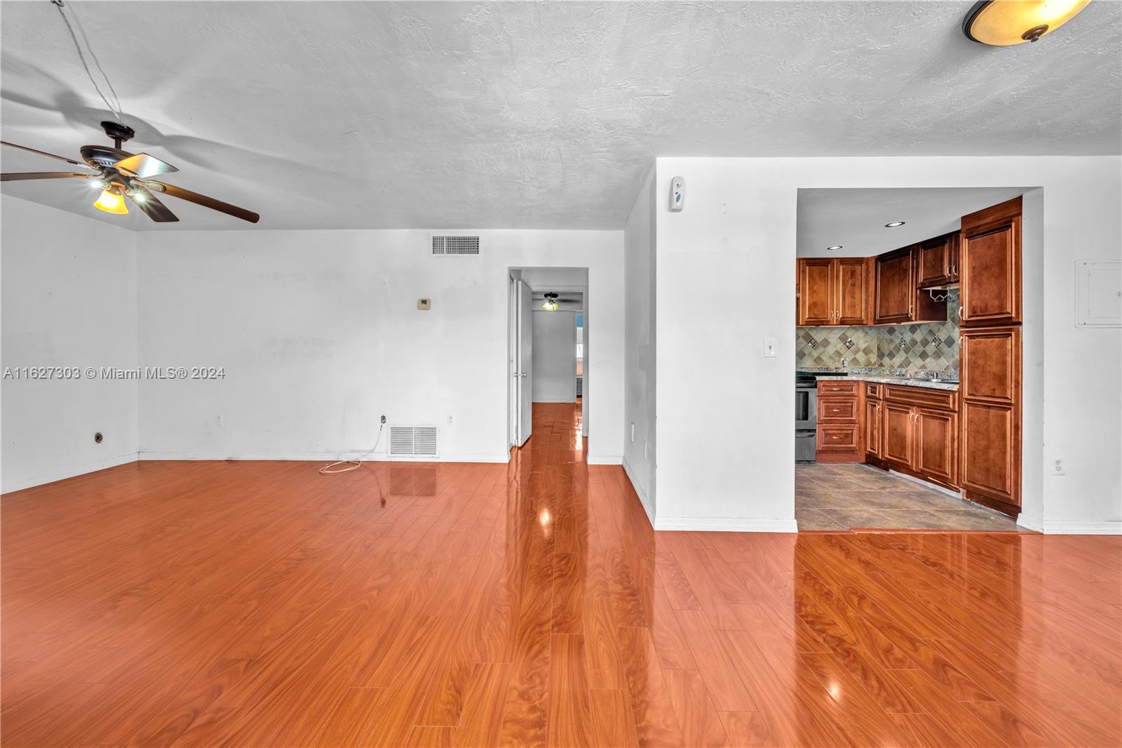 1515 NE 125th Ter # 204
