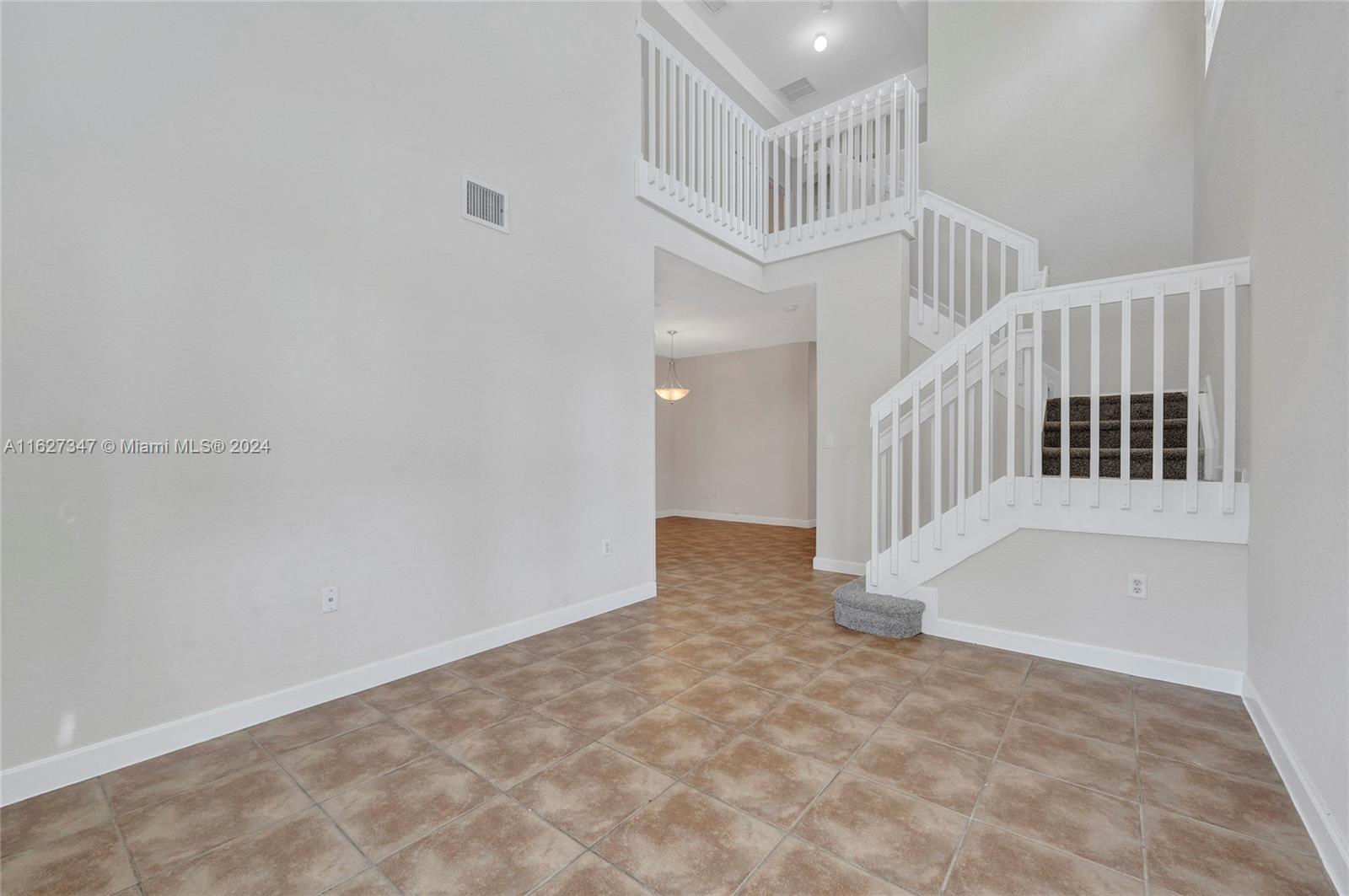 2475 SE 15th Ct