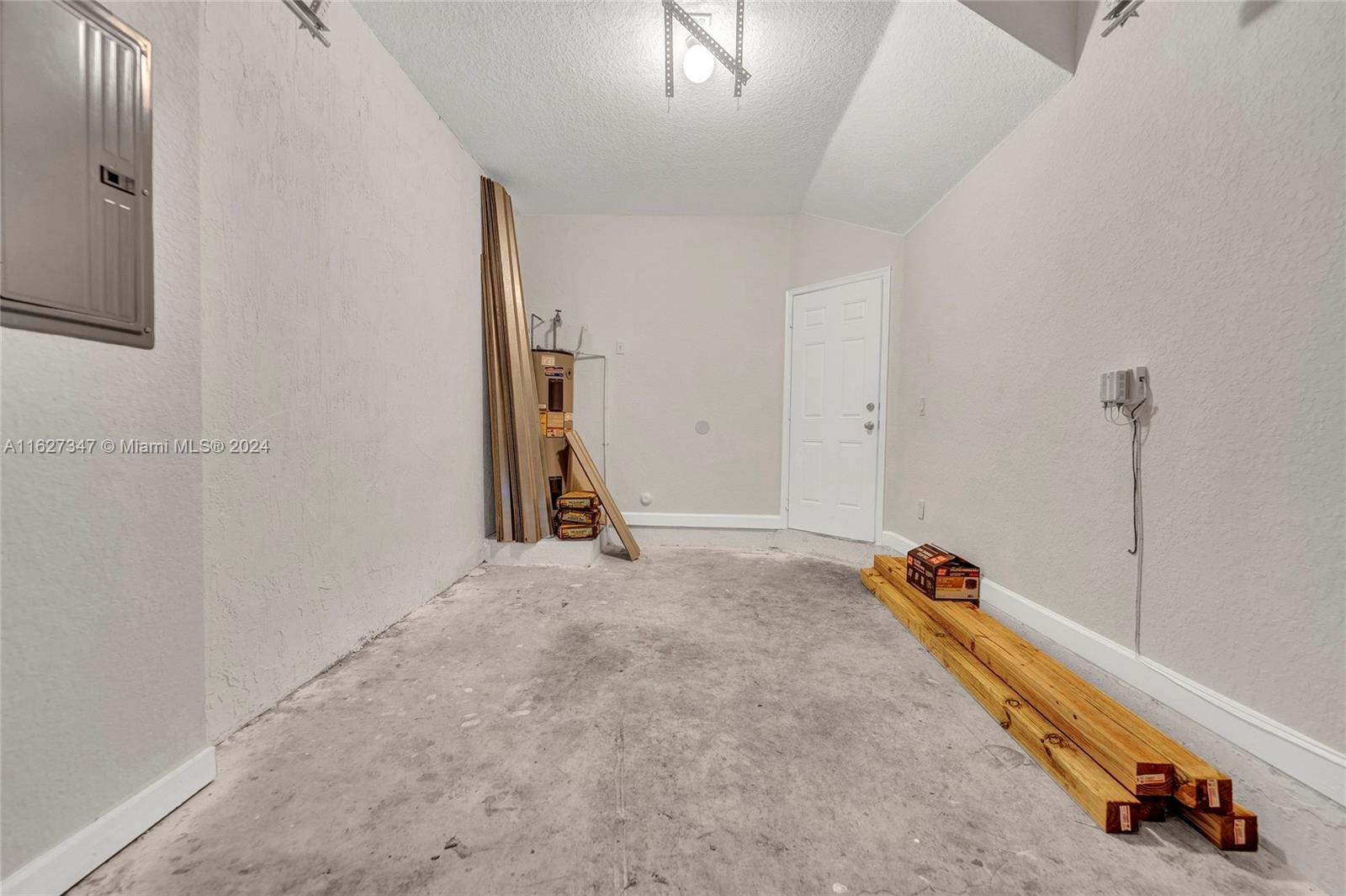 2475 SE 15th Ct