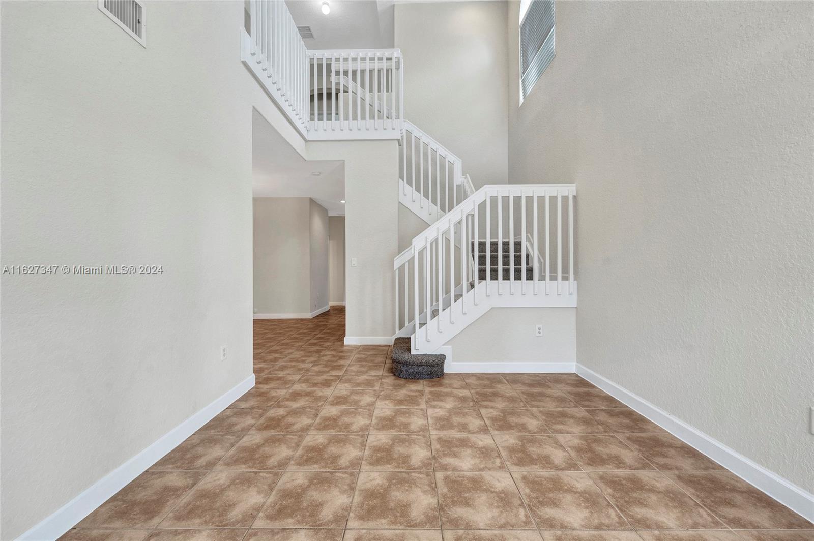 2475 SE 15th Ct