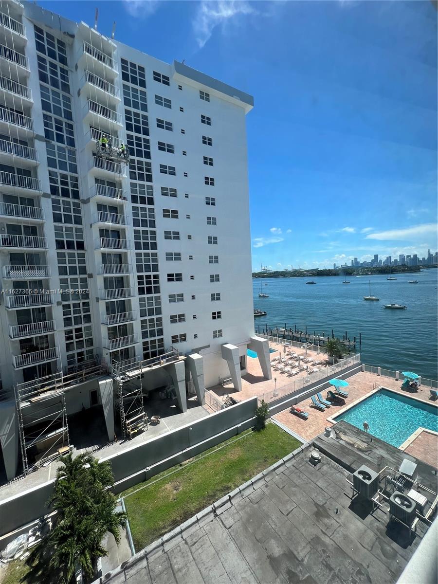 1250 West Ave # 6H
