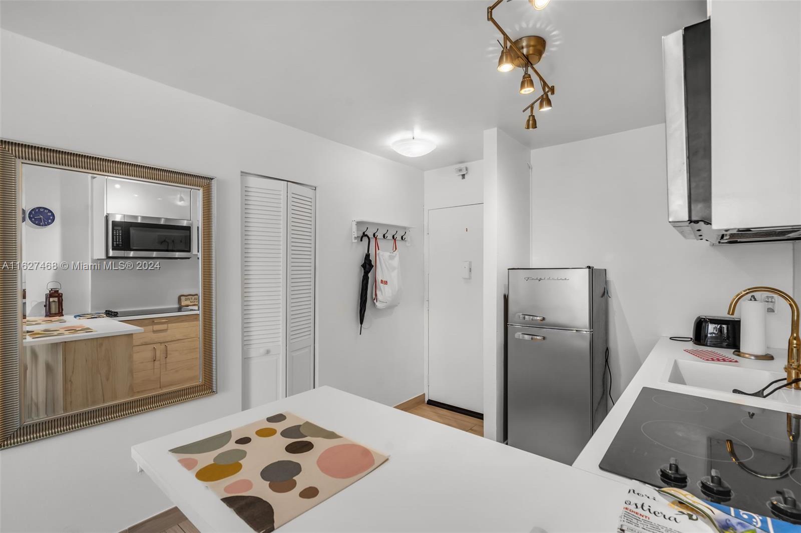 710 Washington Ave # 323