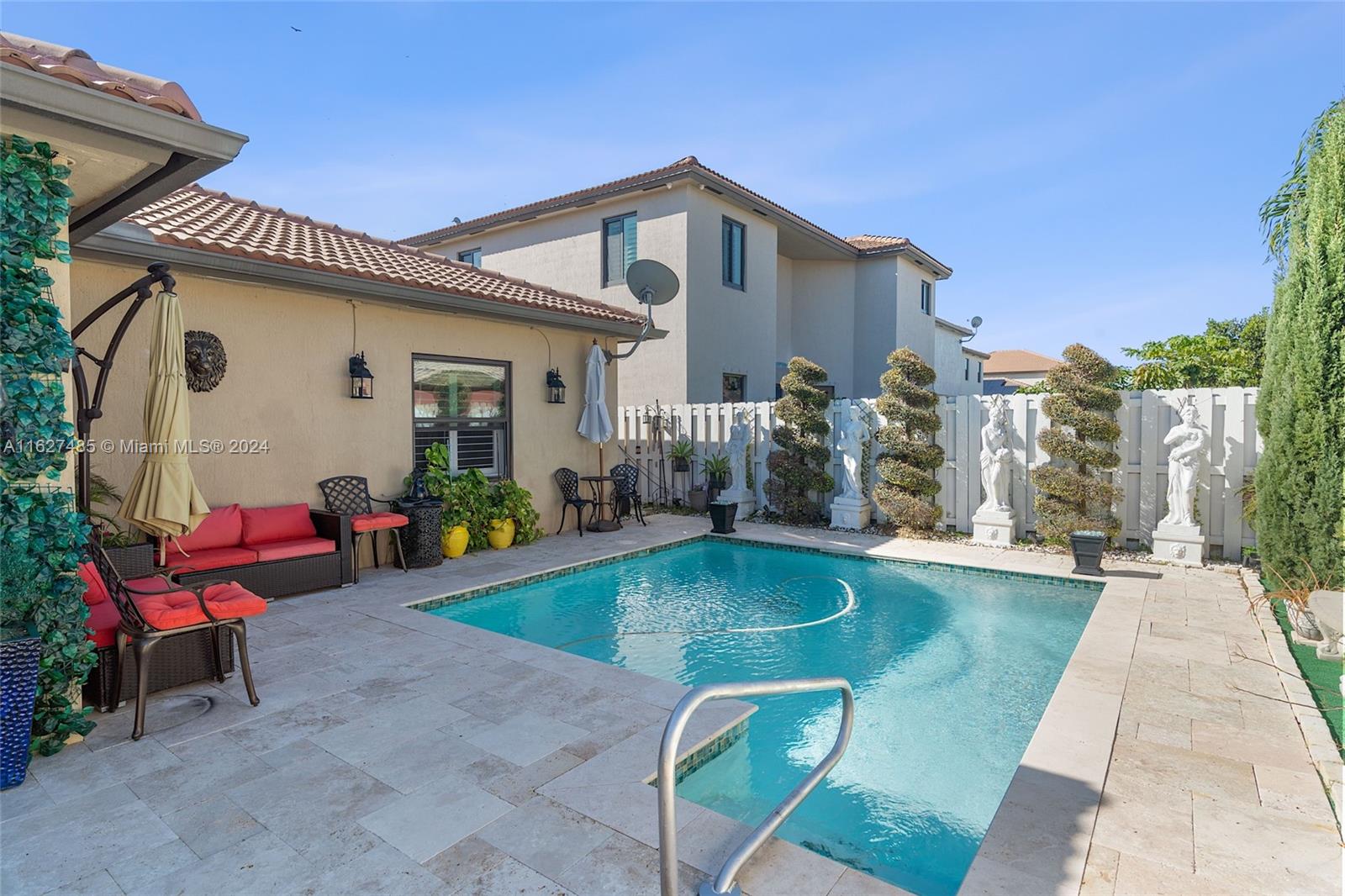 11813 SW 233rd Ter