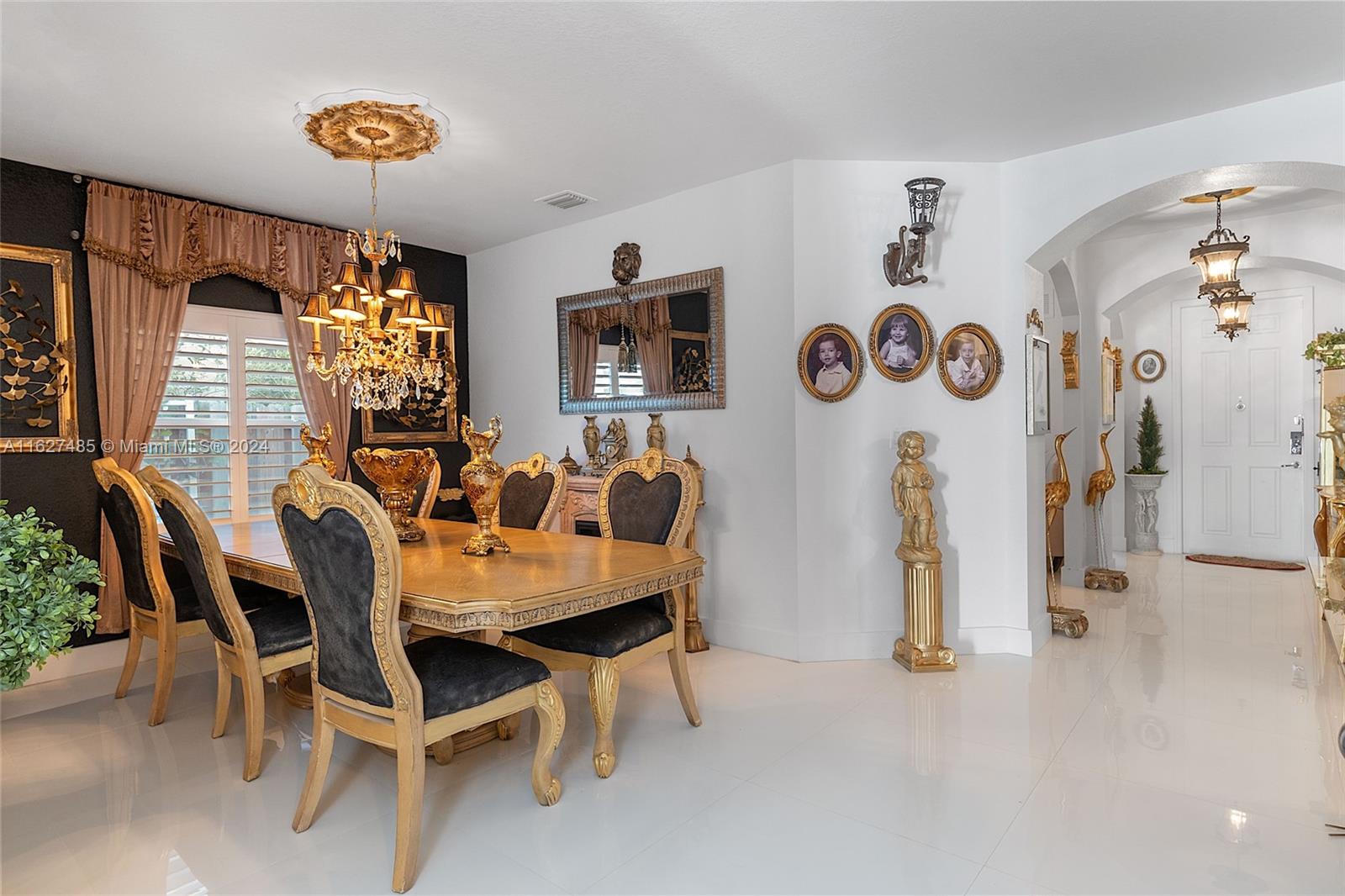 11813 SW 233rd Ter