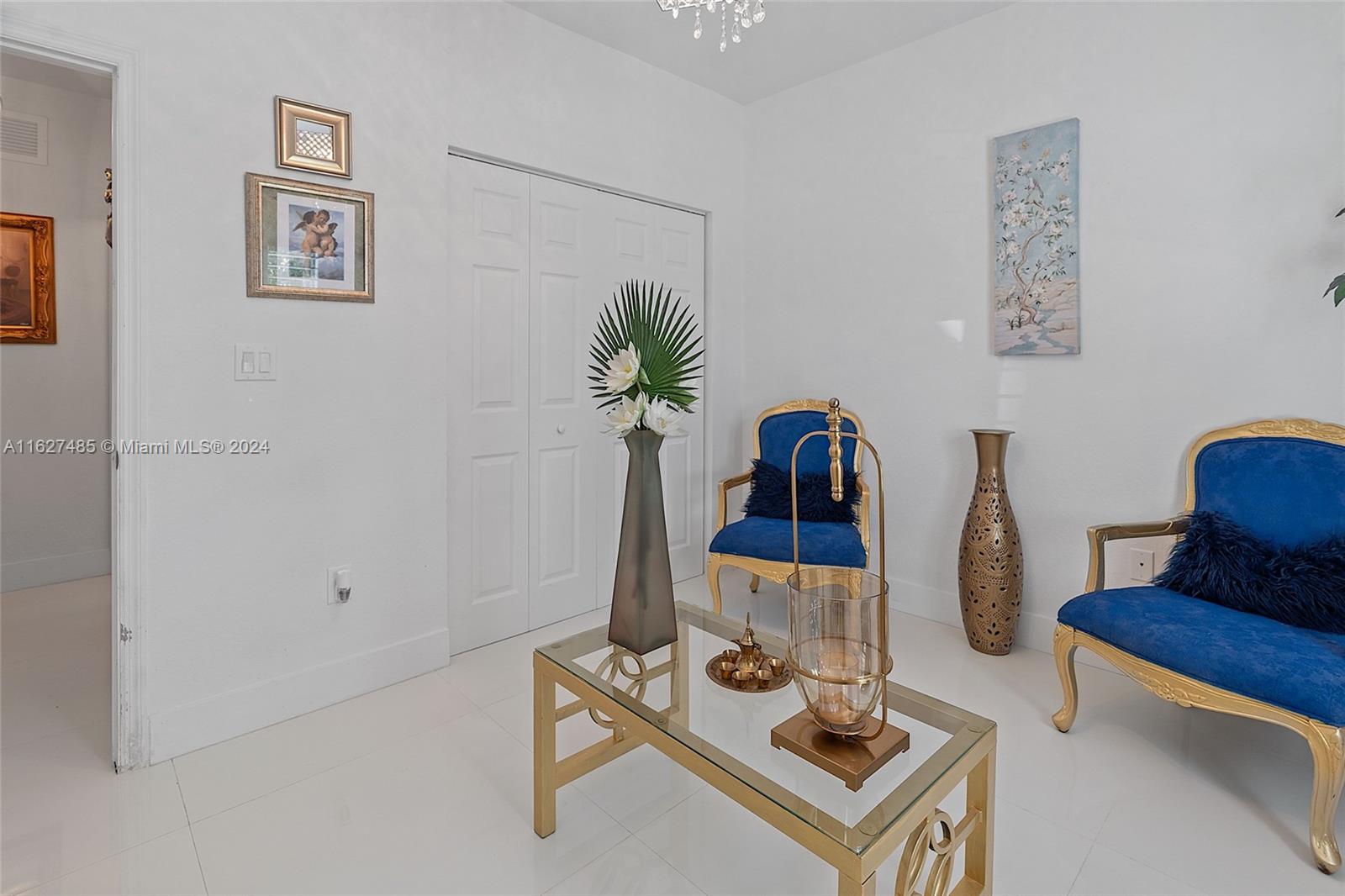 11813 SW 233rd Ter