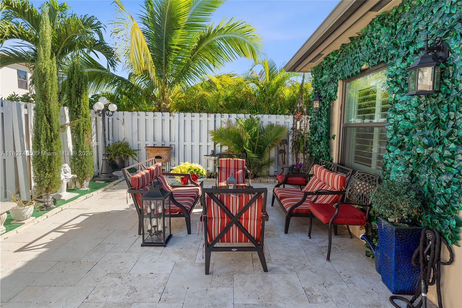 11813 SW 233rd Ter