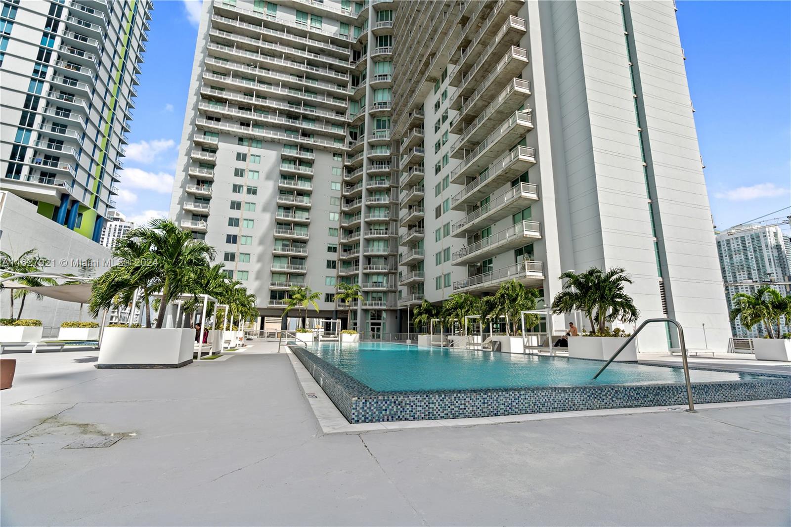 690 SW 1st Ct # 1621