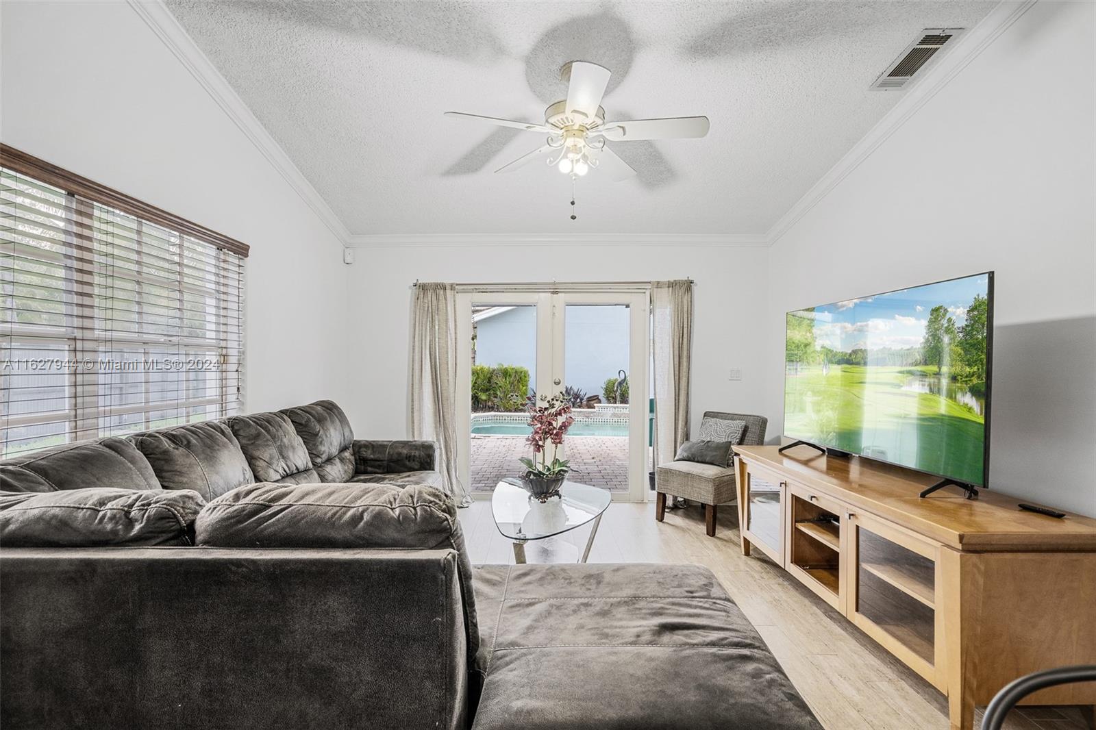 9187 NW 150th Ter