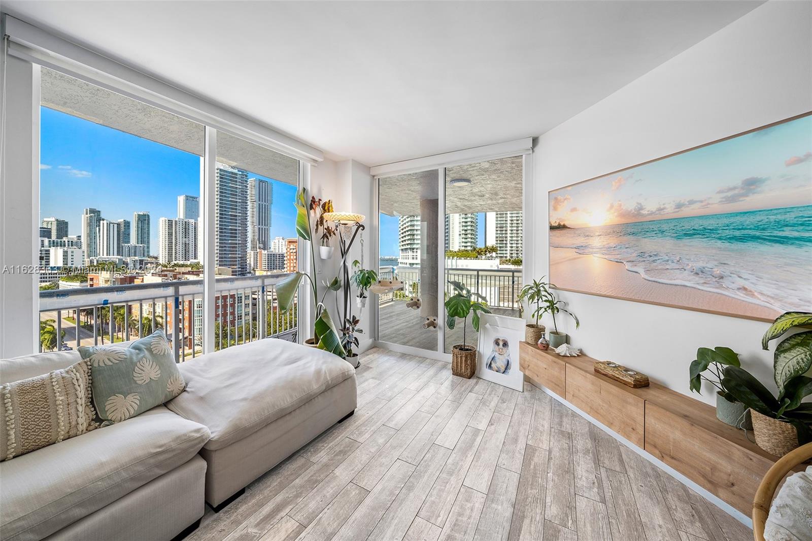 275 NE 18th St # 1208