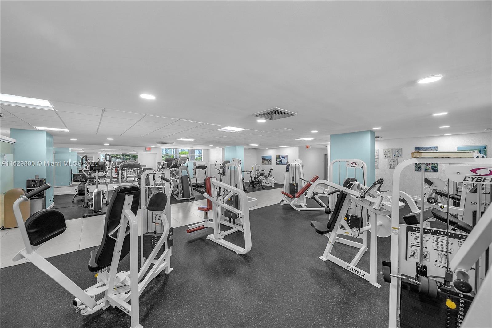 400 Leslie Dr # 228
