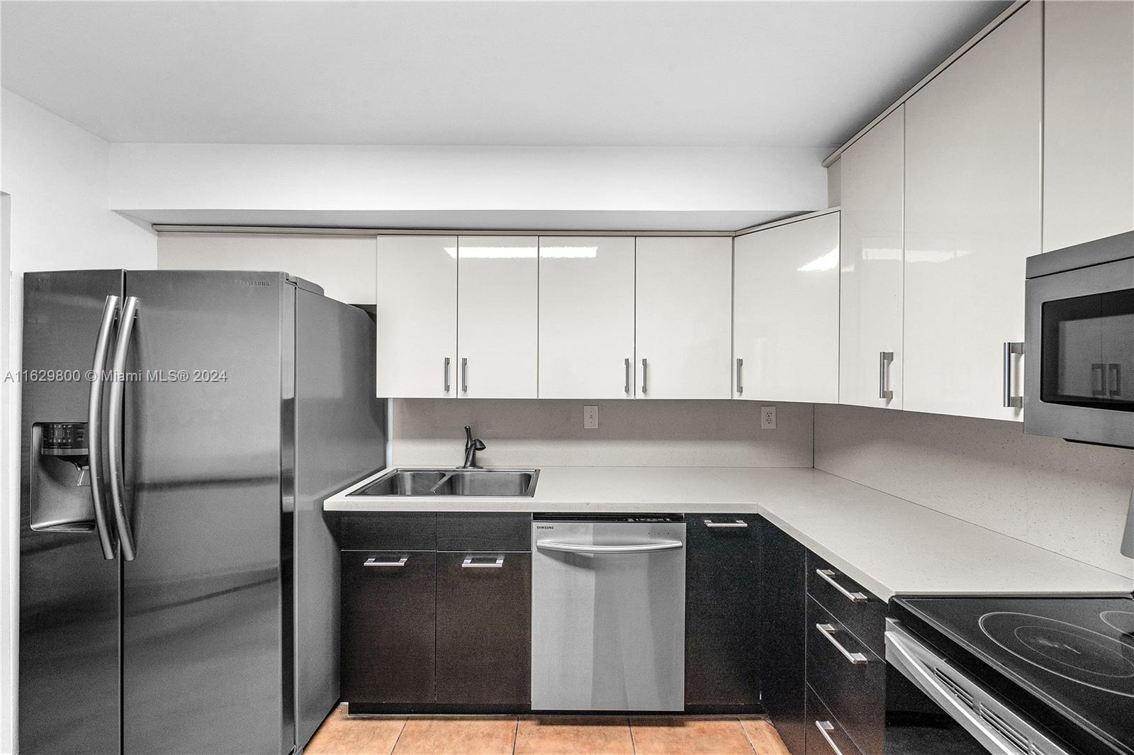 400 Leslie Dr # 228