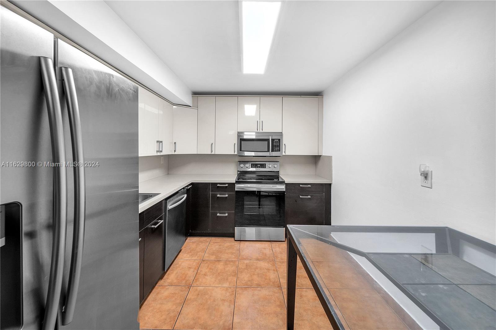 400 Leslie Dr # 228