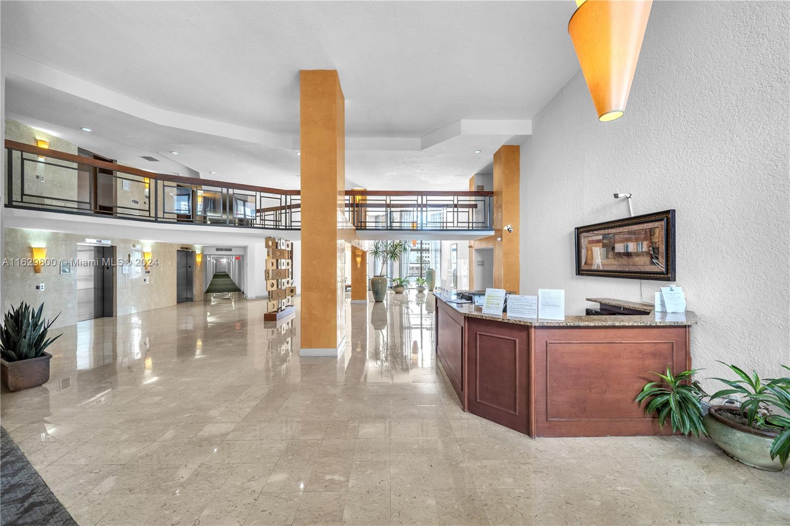400 Leslie Dr # 228