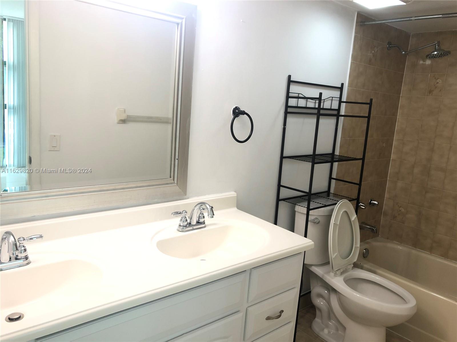 11790 SW 18 ST # 3 Unit: 228-3