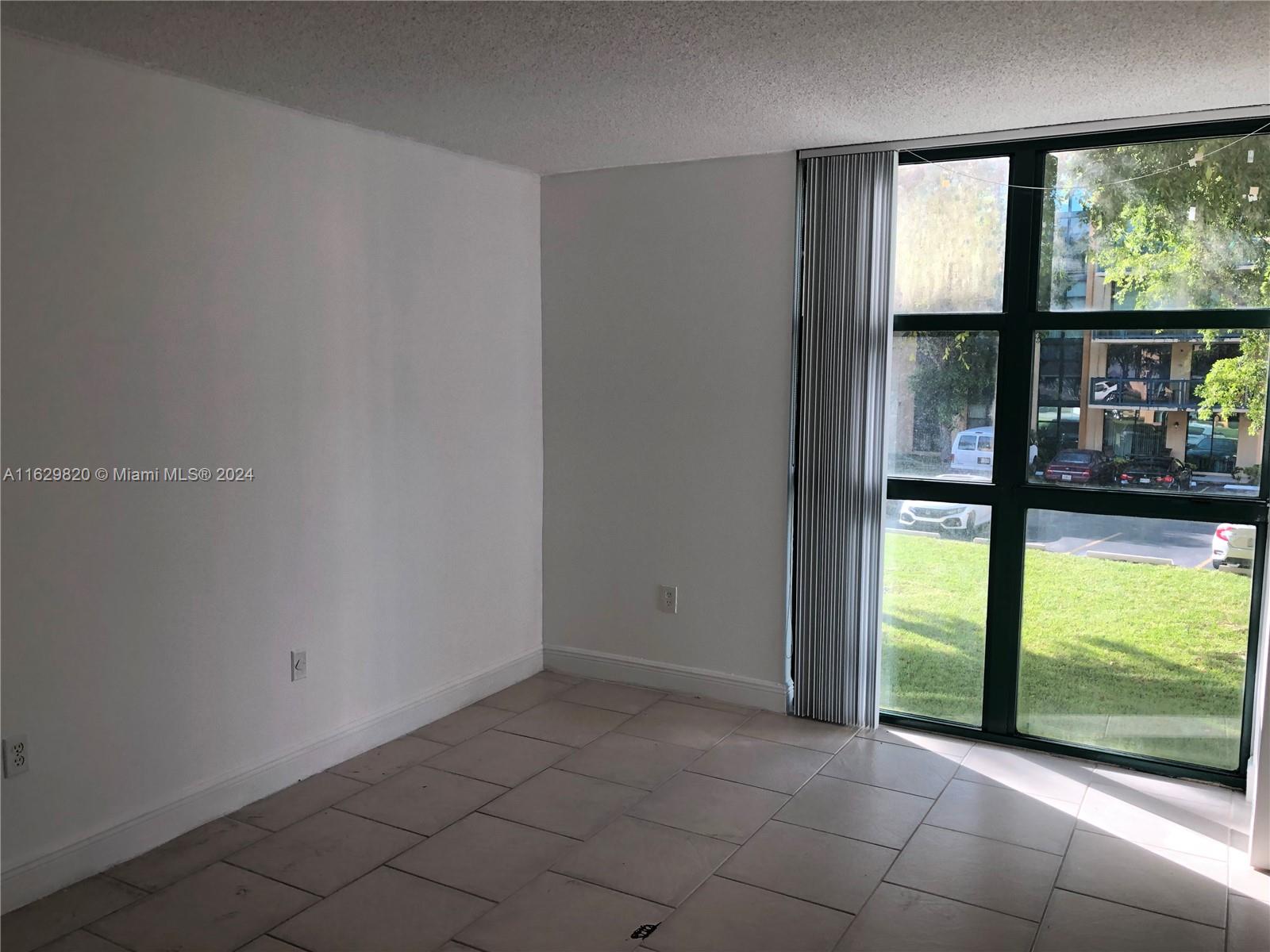 11790 SW 18 ST # 3 Unit: 228-3