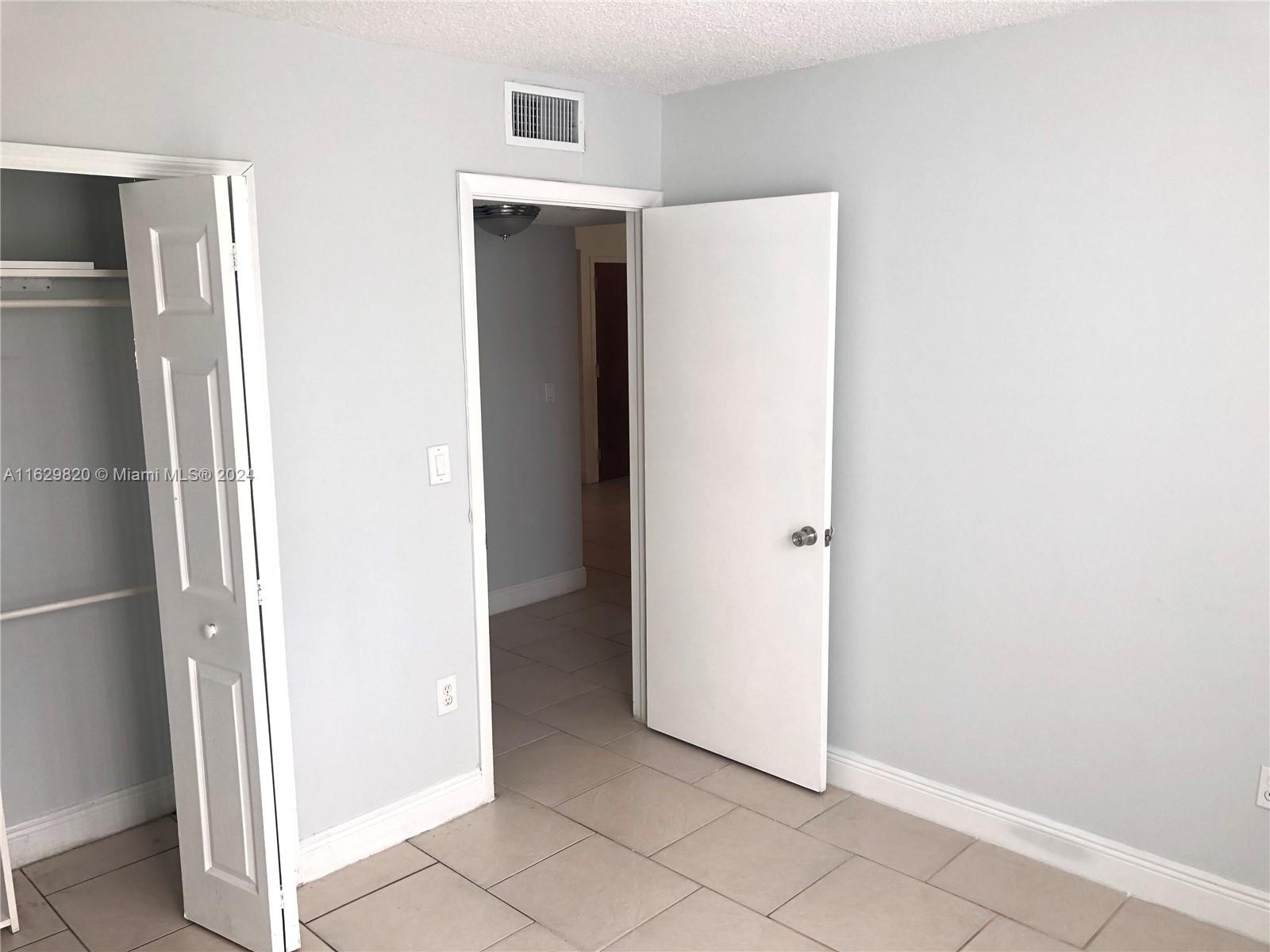 11790 SW 18 ST # 3 Unit: 228-3