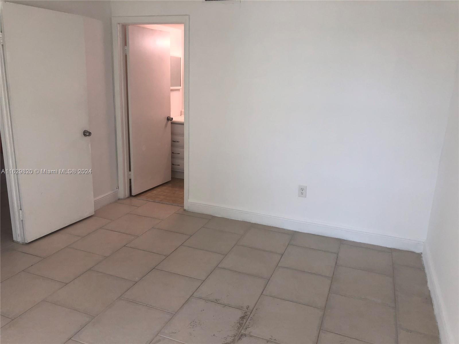 11790 SW 18 ST # 3 Unit: 228-3