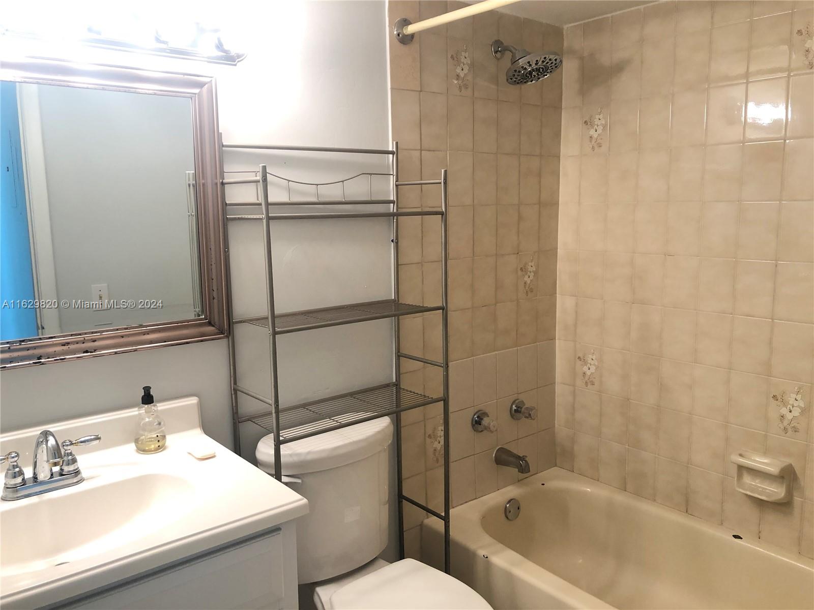 11790 SW 18 ST # 3 Unit: 228-3