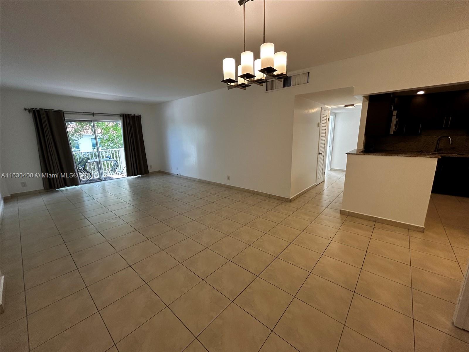 1455 N Treasure Dr # 3J