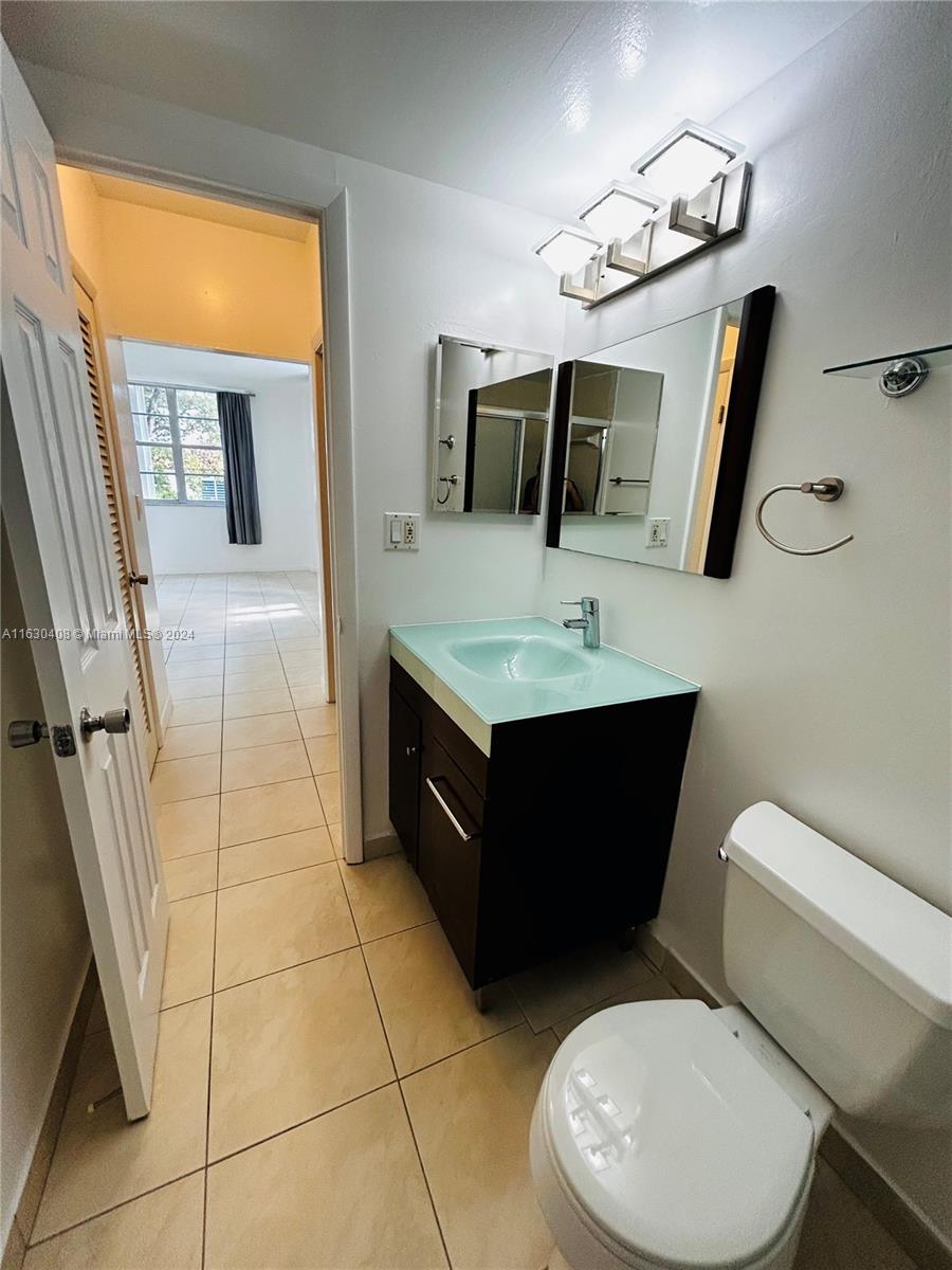 1455 N Treasure Dr # 3J
