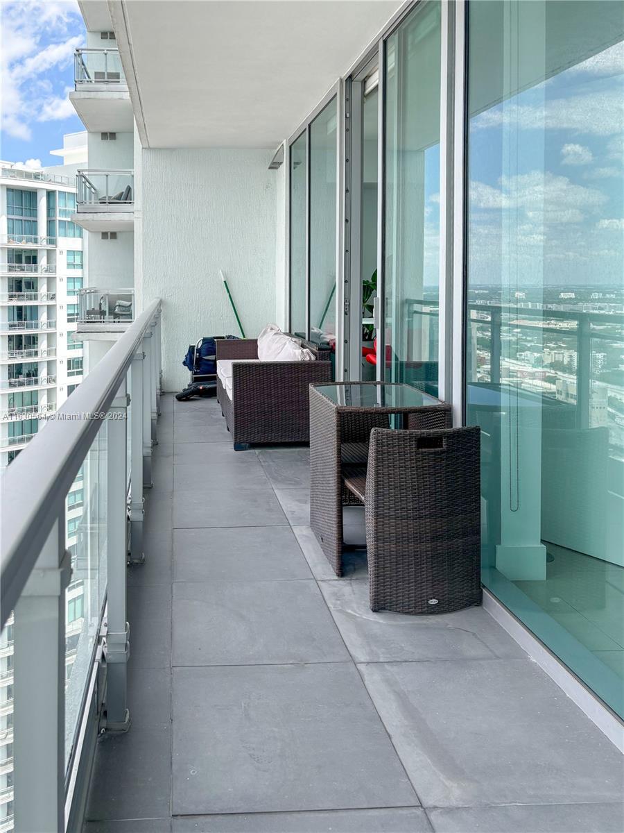 92 SW 3 ST # 4407