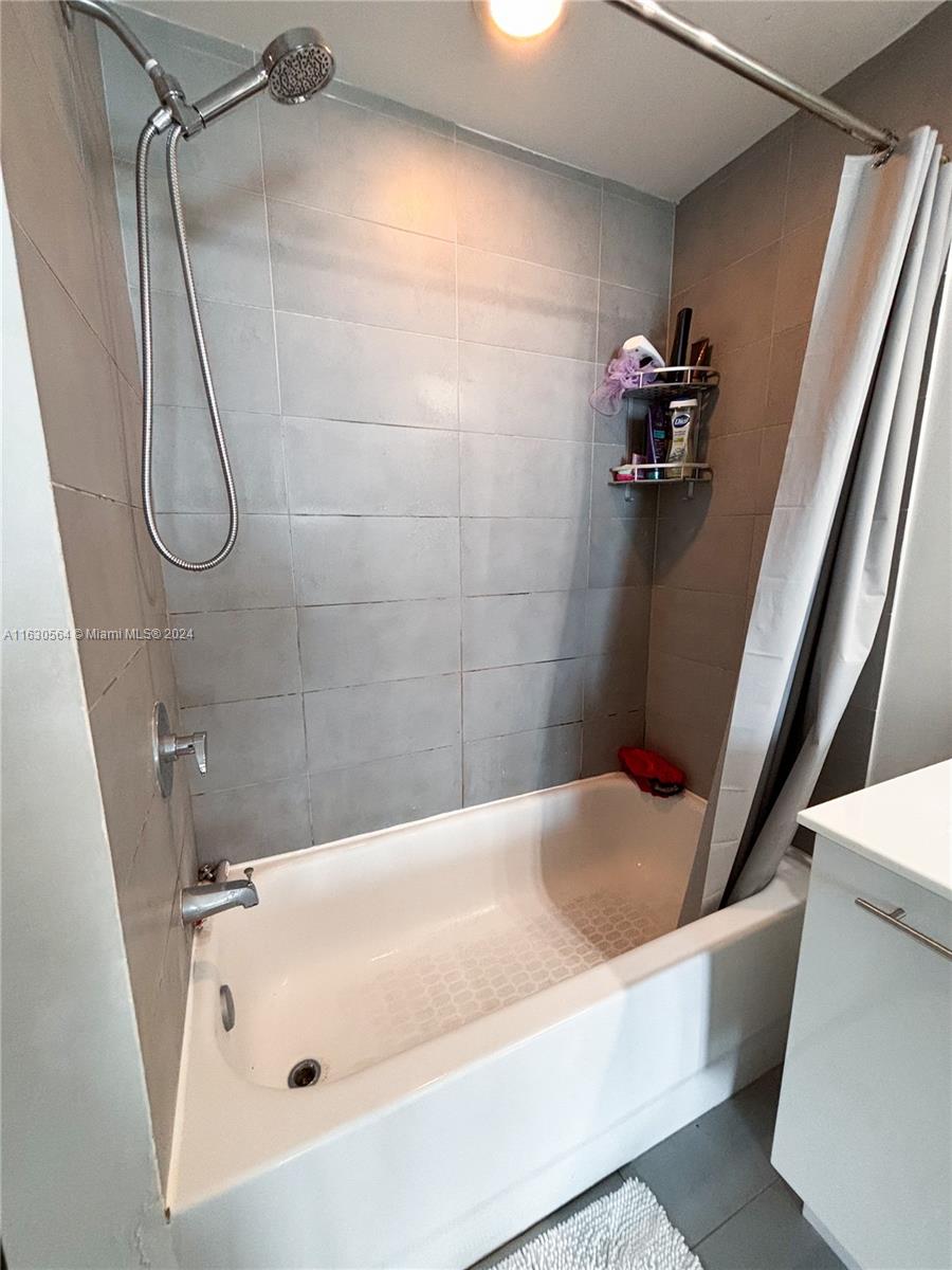 92 SW 3 ST # 4407