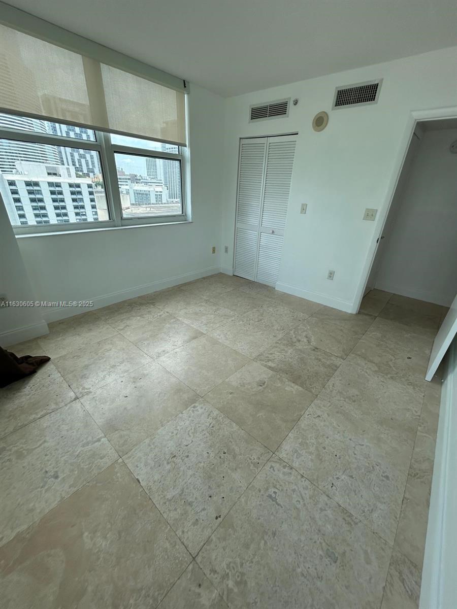 31 SE 5th St # 1601