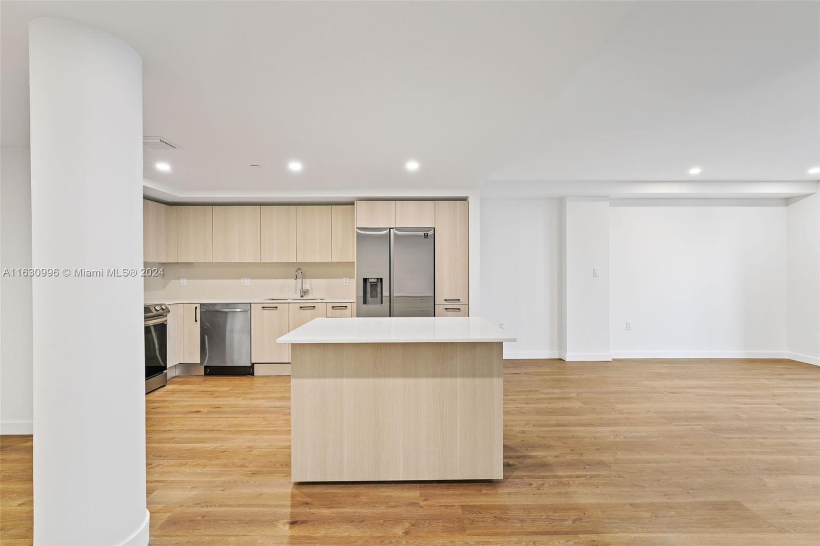 1500 Bay Rd # 1425 Unit: N-1425