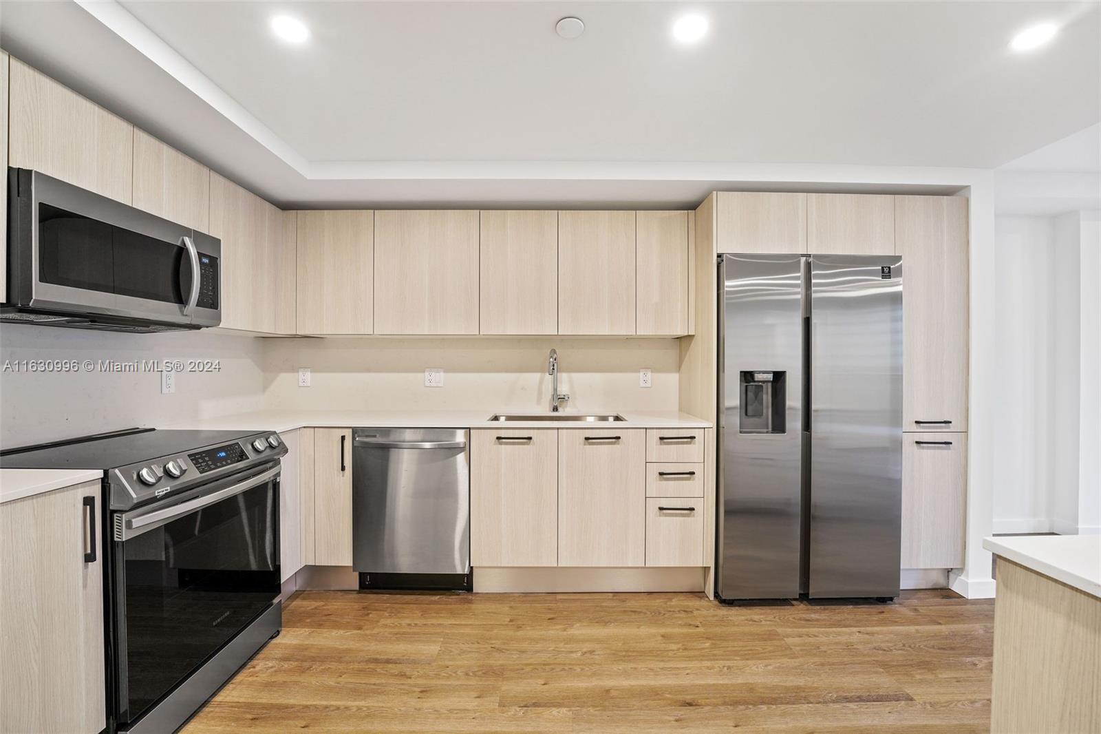 1500 Bay Rd # 1425 Unit: N-1425