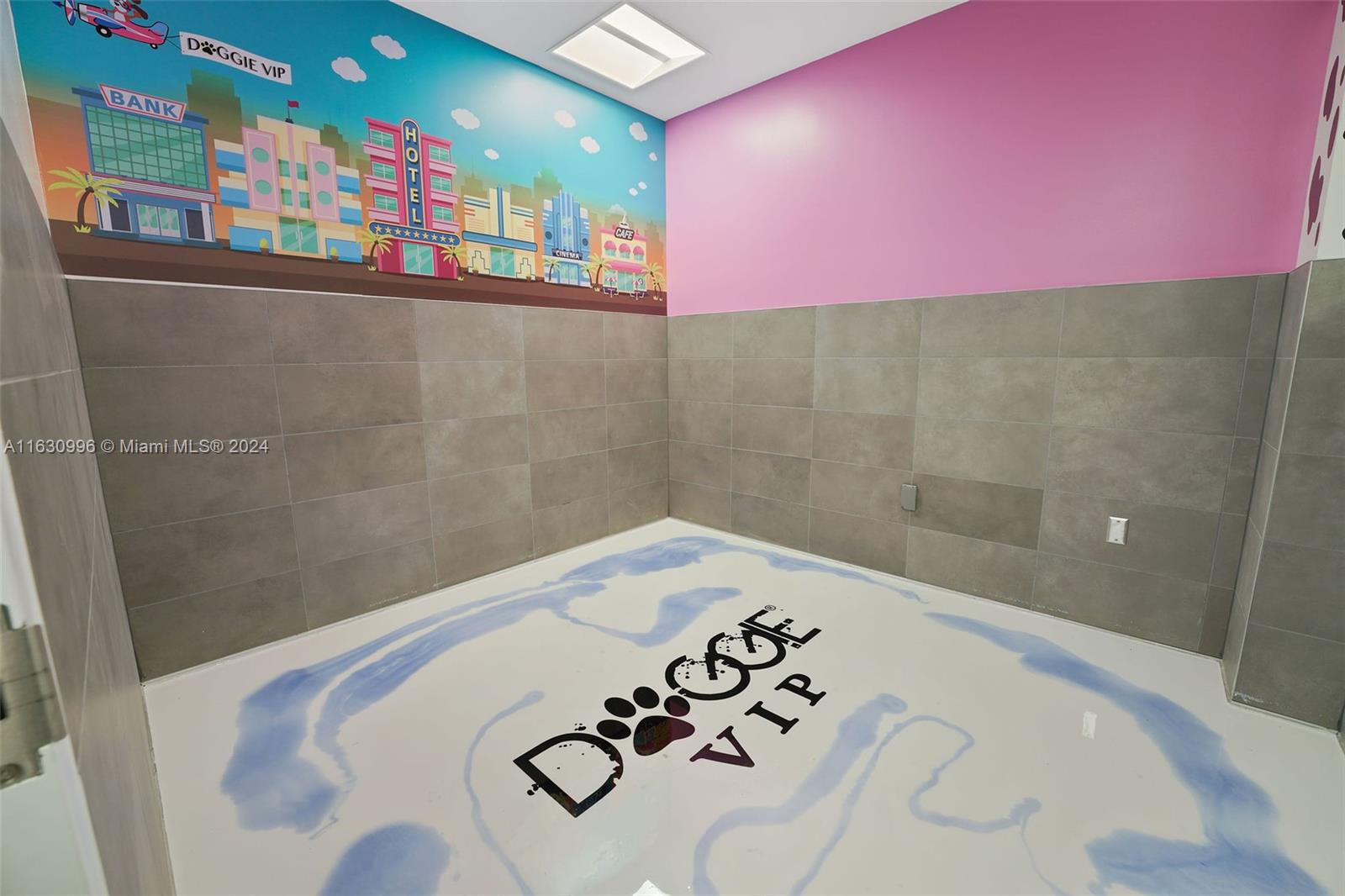 1500 Bay Rd # 1425 Unit: N-1425