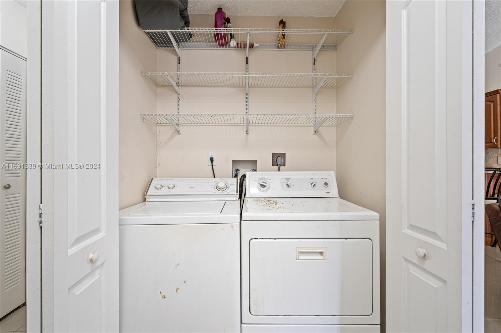 2372 W 73rd Pl # A Unit: 11-A