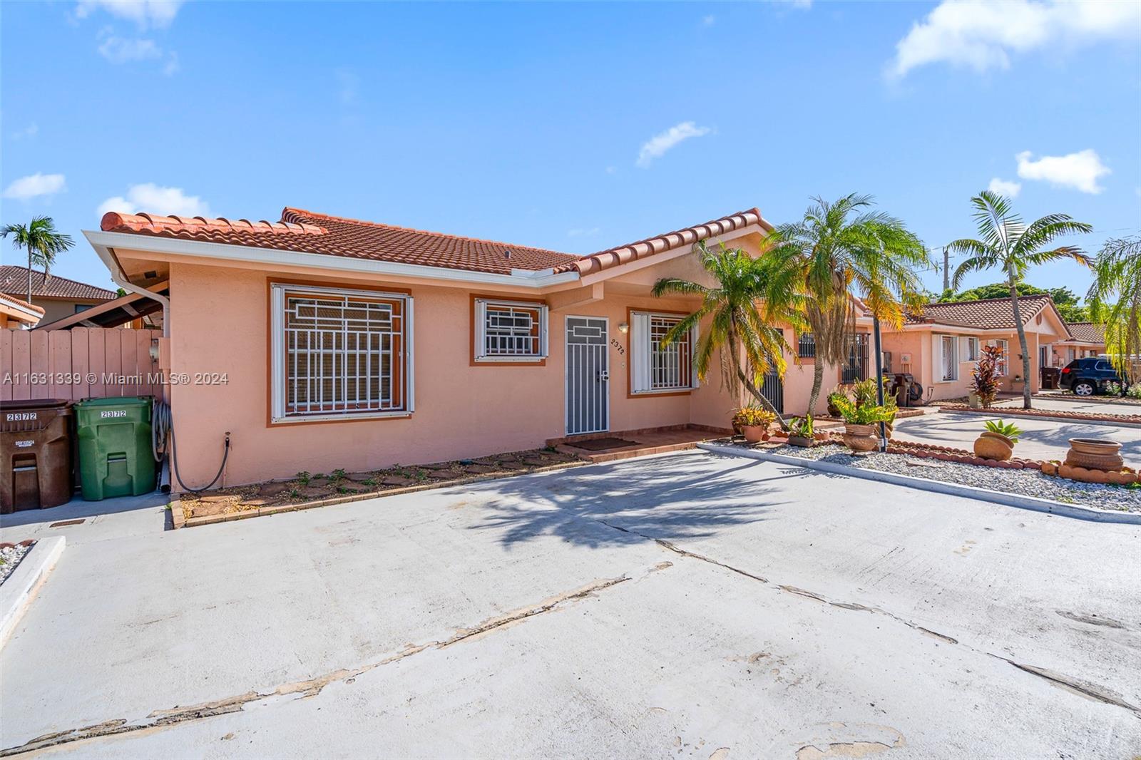 2372 W 73rd Pl # A Unit: 11-A