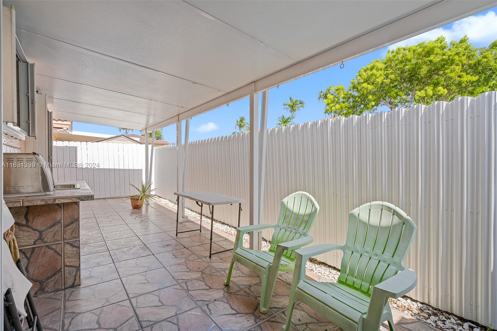 2372 W 73rd Pl # A Unit: 11-A
