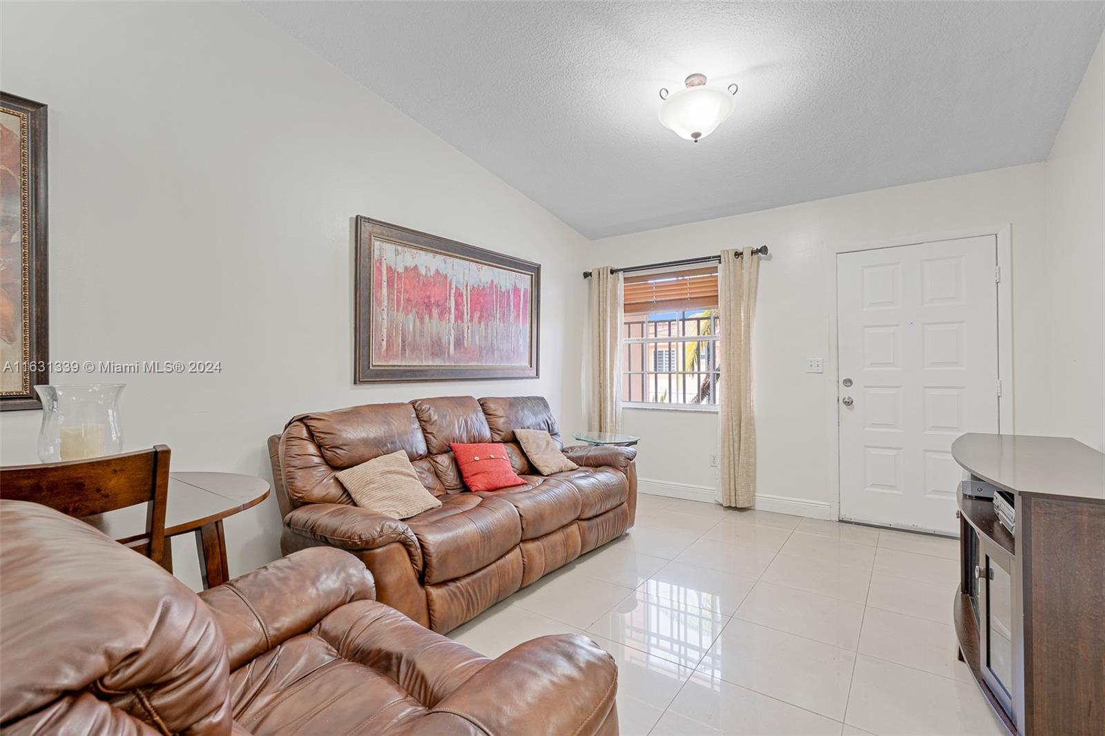 2372 W 73rd Pl # A Unit: 11-A