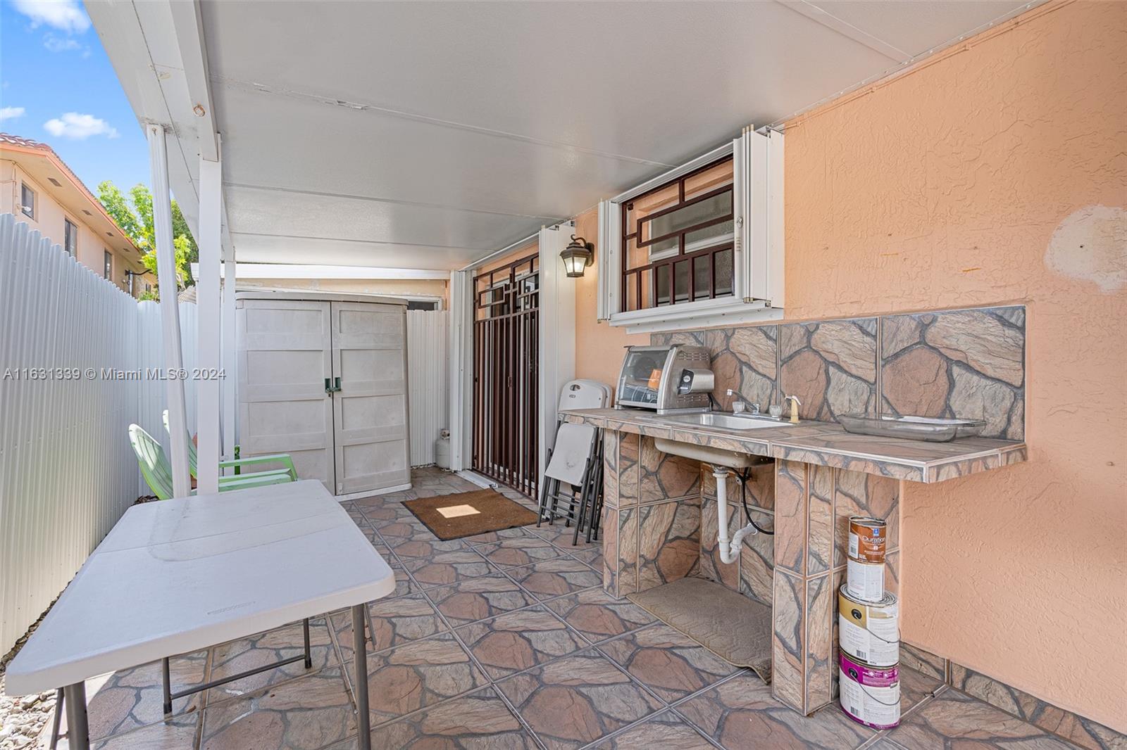 2372 W 73rd Pl # A Unit: 11-A