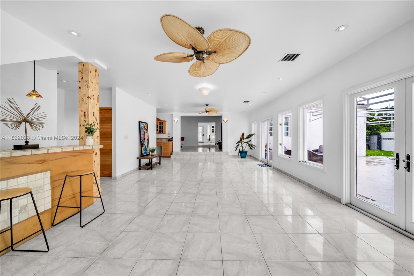 2301 SW 4th Ave