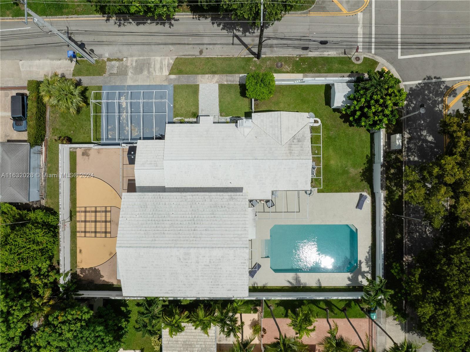 2301 SW 4th Ave
