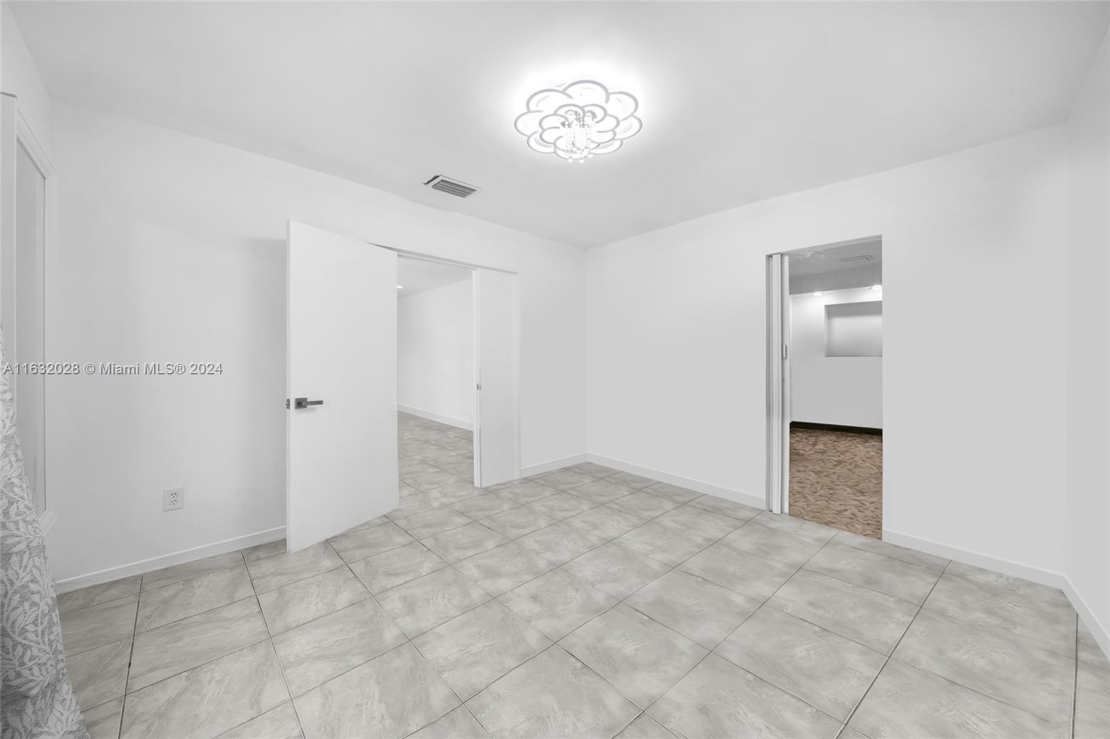 2301 SW 4th Ave