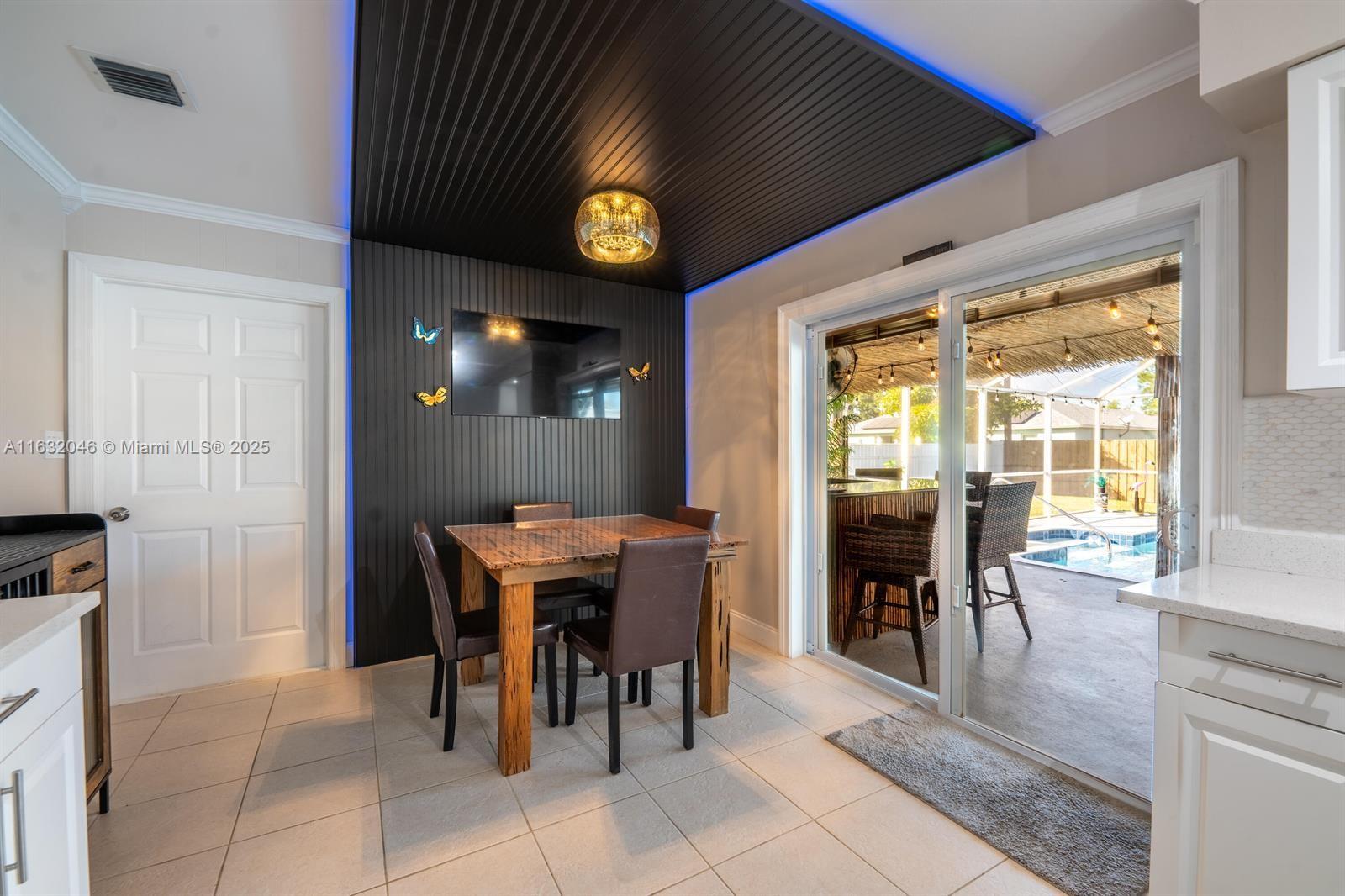 143 SW Grove Ave, Port St. Lucie