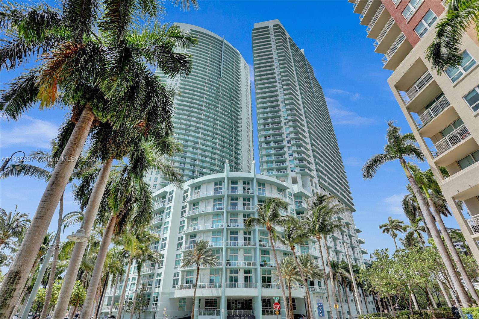 1900 N Bayshore Dr # 2203