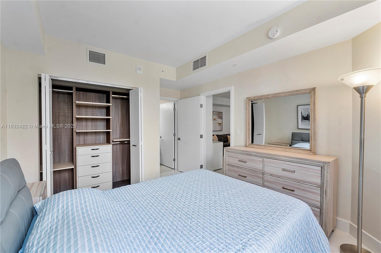 301 Altara Ave # 816