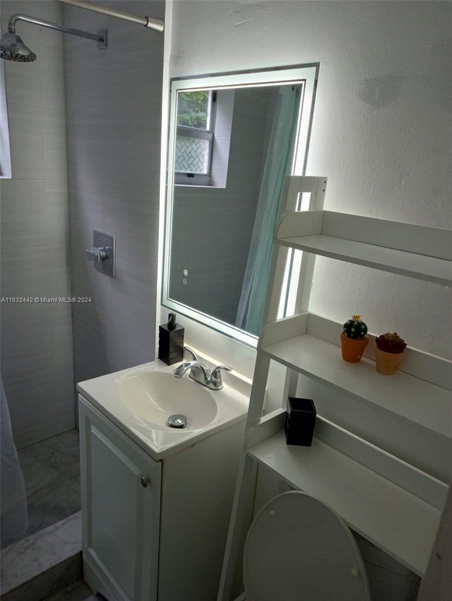 1604 Drexel Ave # 101
