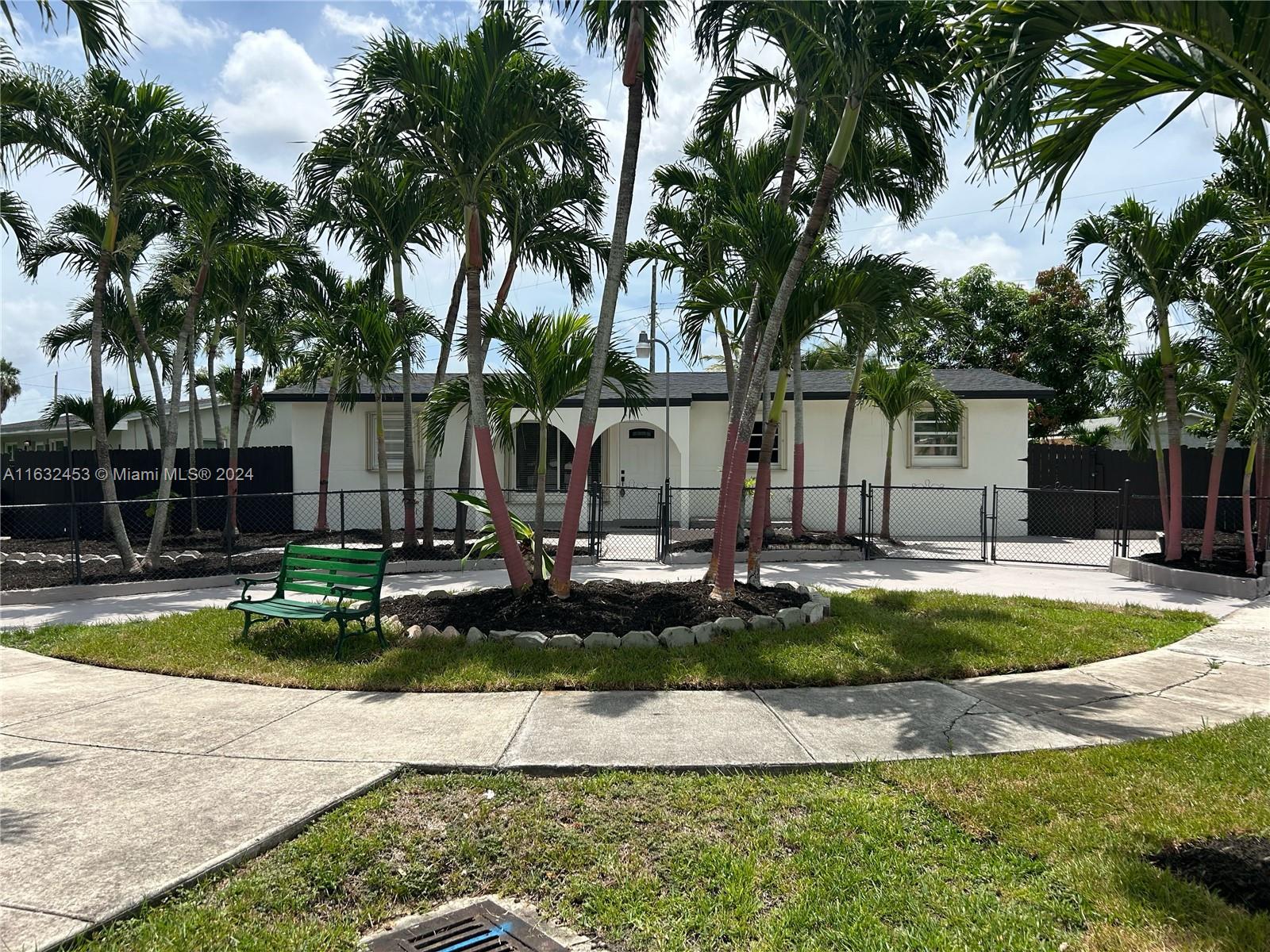 11880 SW 185th St
