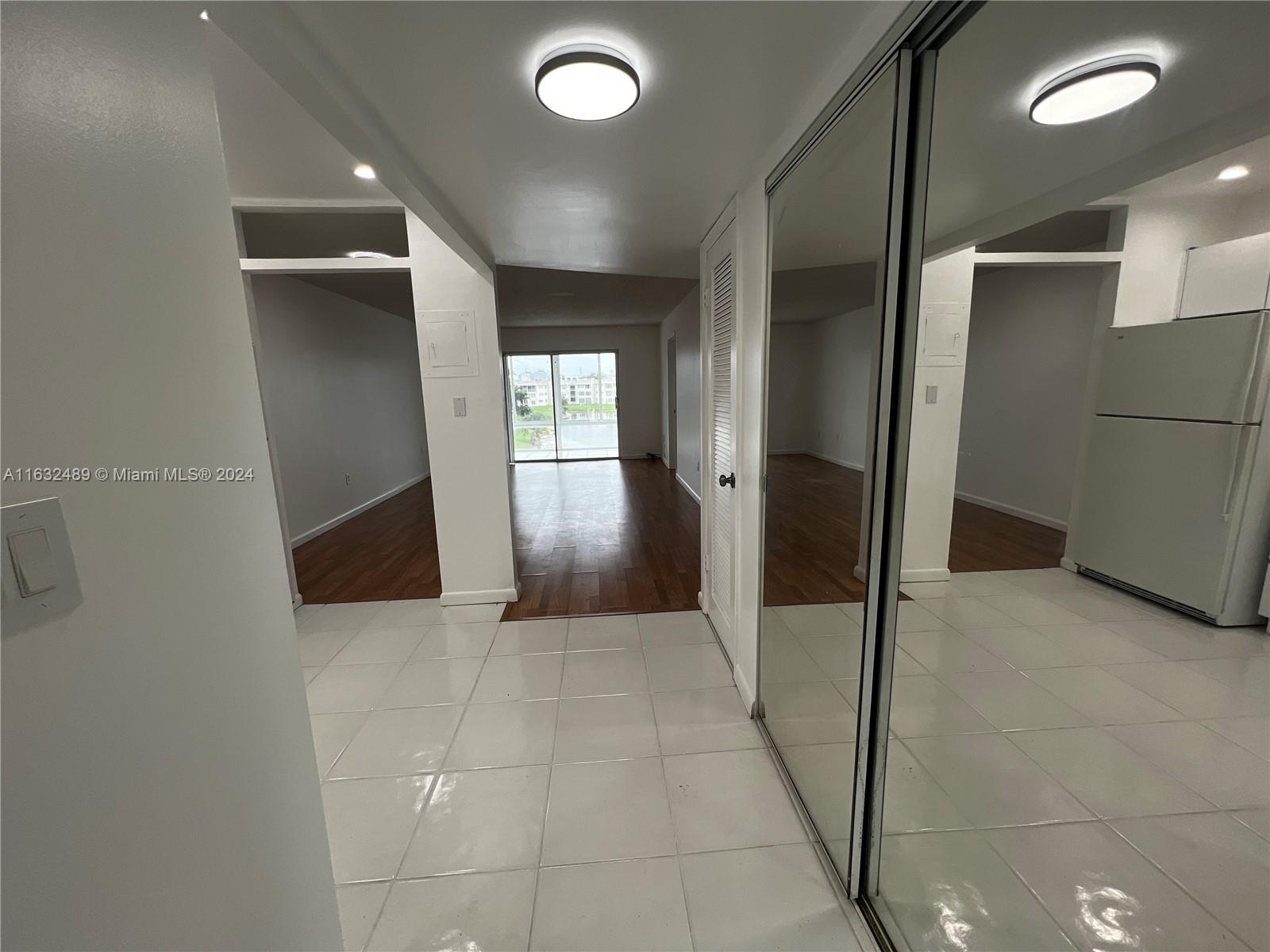 8220 Sunrise Lakes Blvd Unit: 312