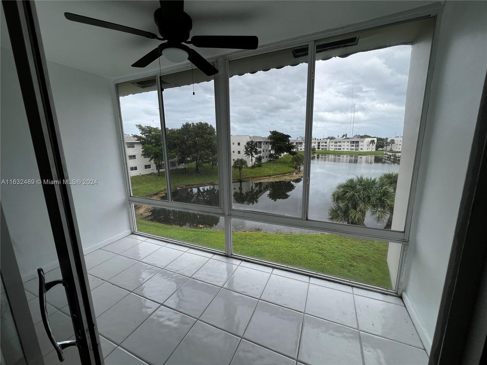 8220 Sunrise Lakes Blvd Unit: 312