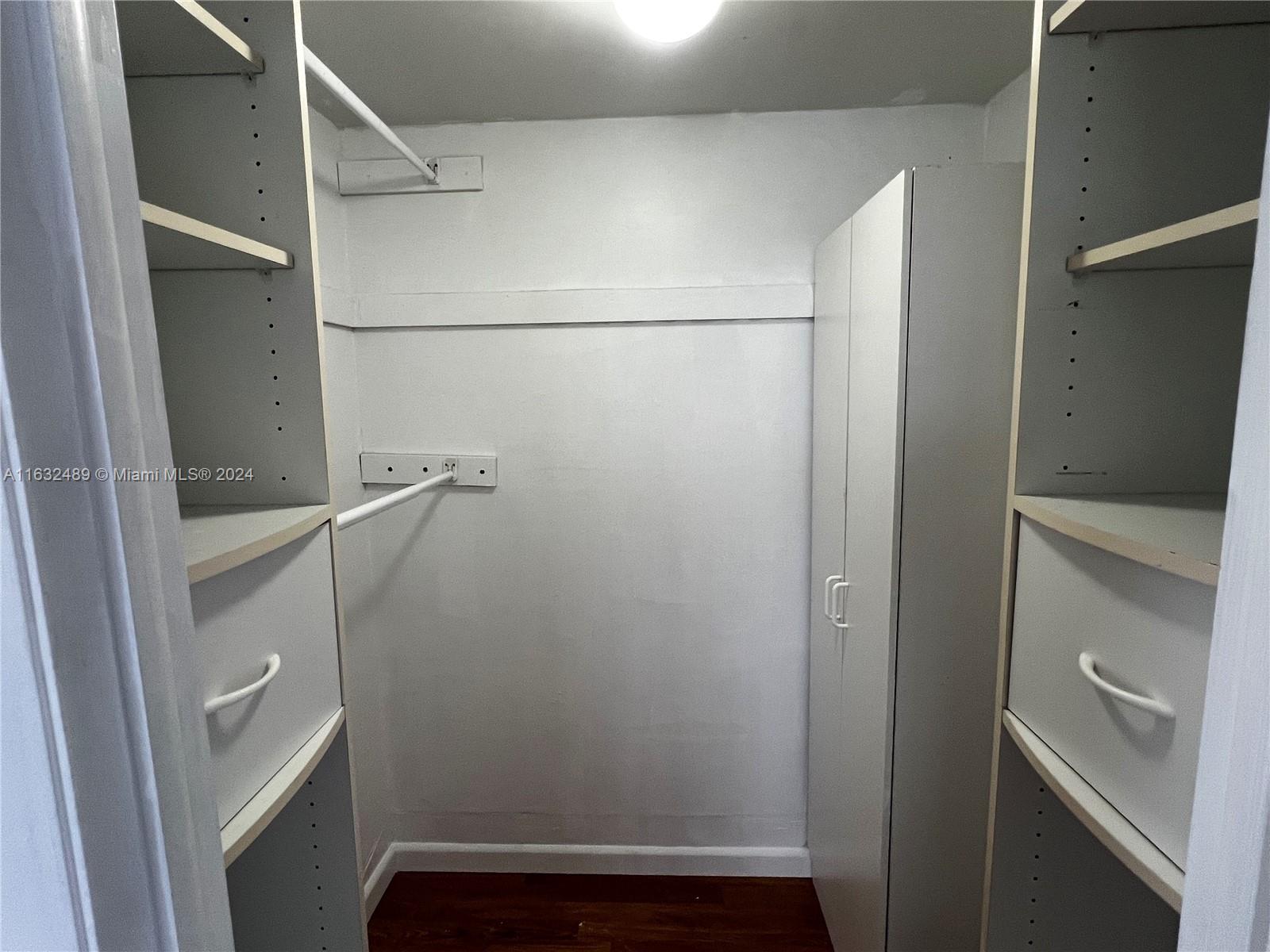 8220 Sunrise Lakes Blvd Unit: 312