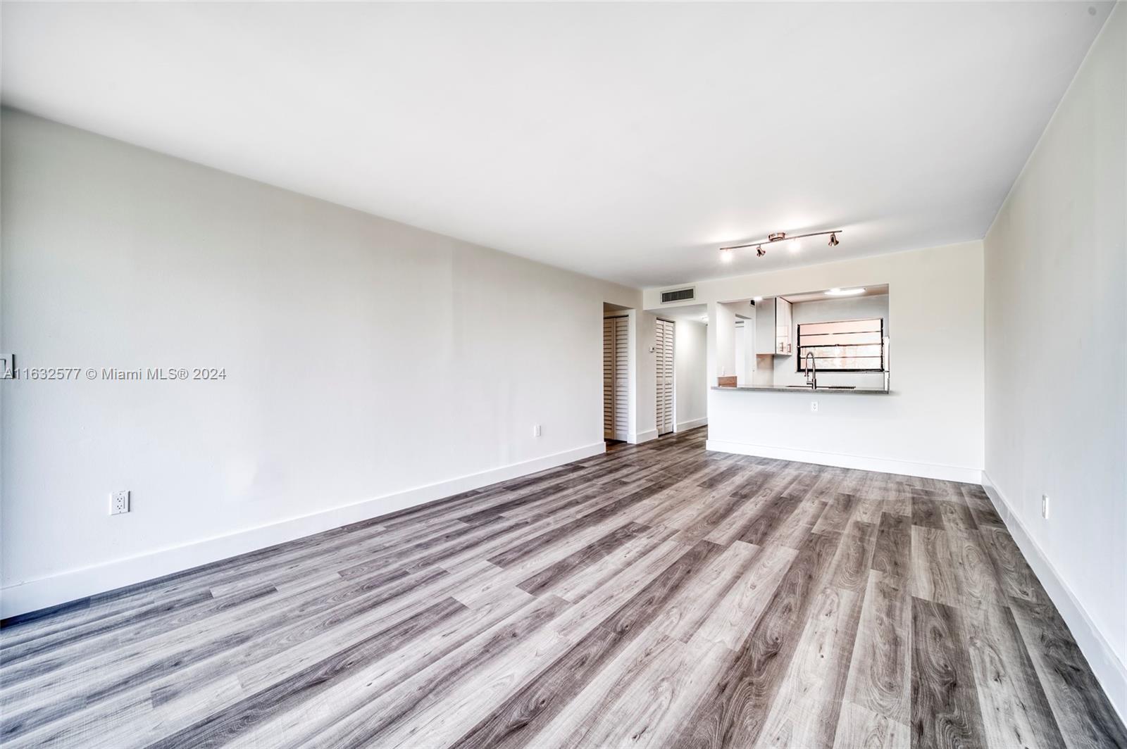 10875 SW 112th Ave # 306
