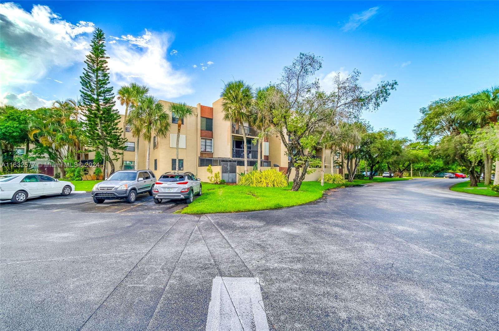 10875 SW 112th Ave # 306