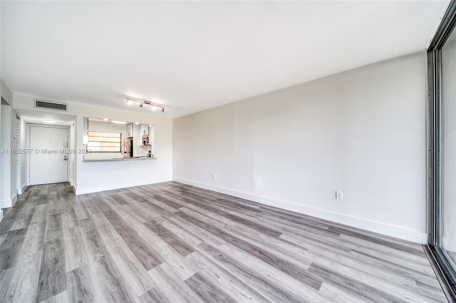 10875 SW 112th Ave # 306
