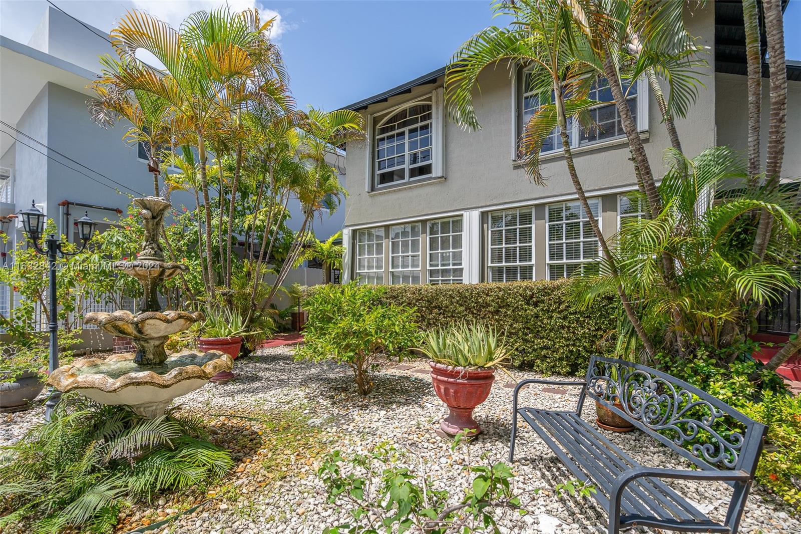 224 SW 6th Ave